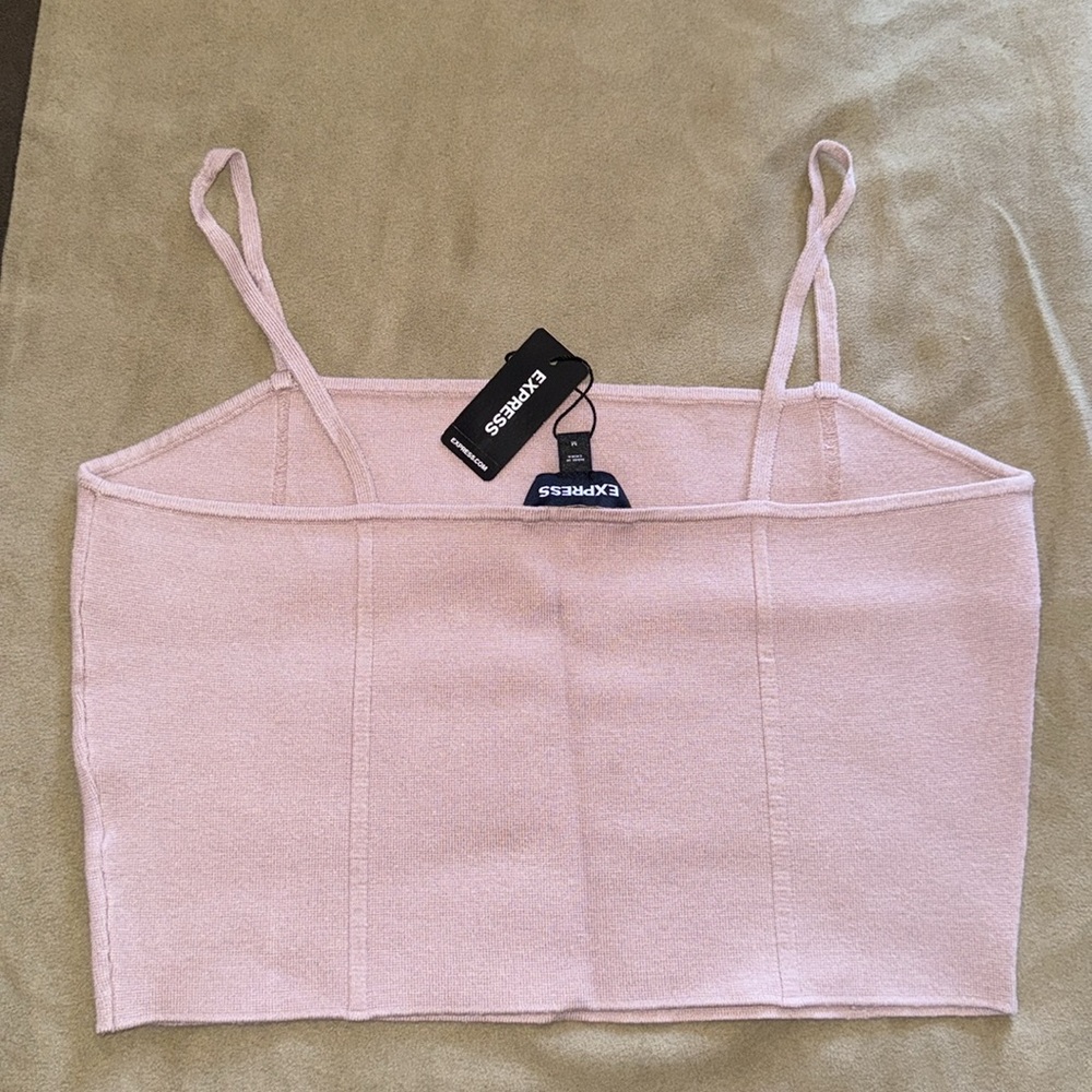 NWT express top. Size M - Picture 2 of 3